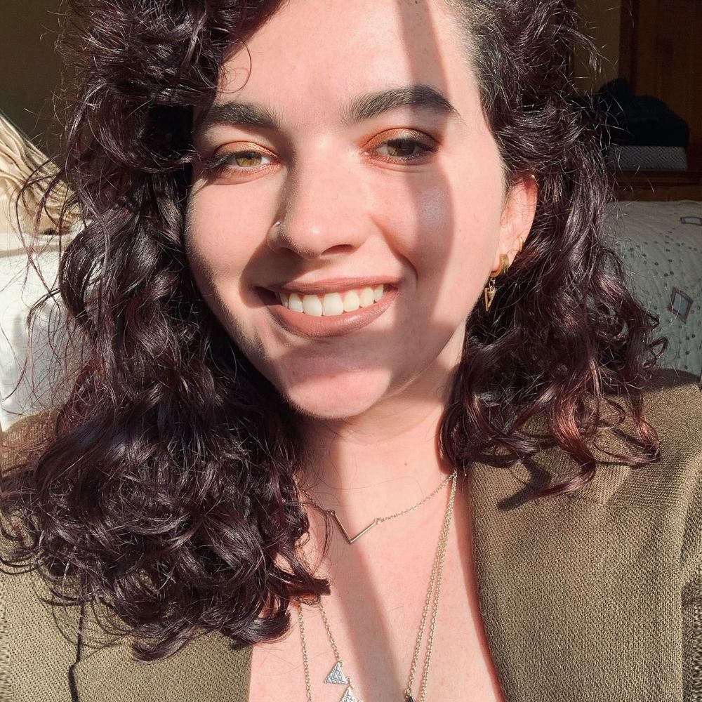 Meet your Posher, Abi